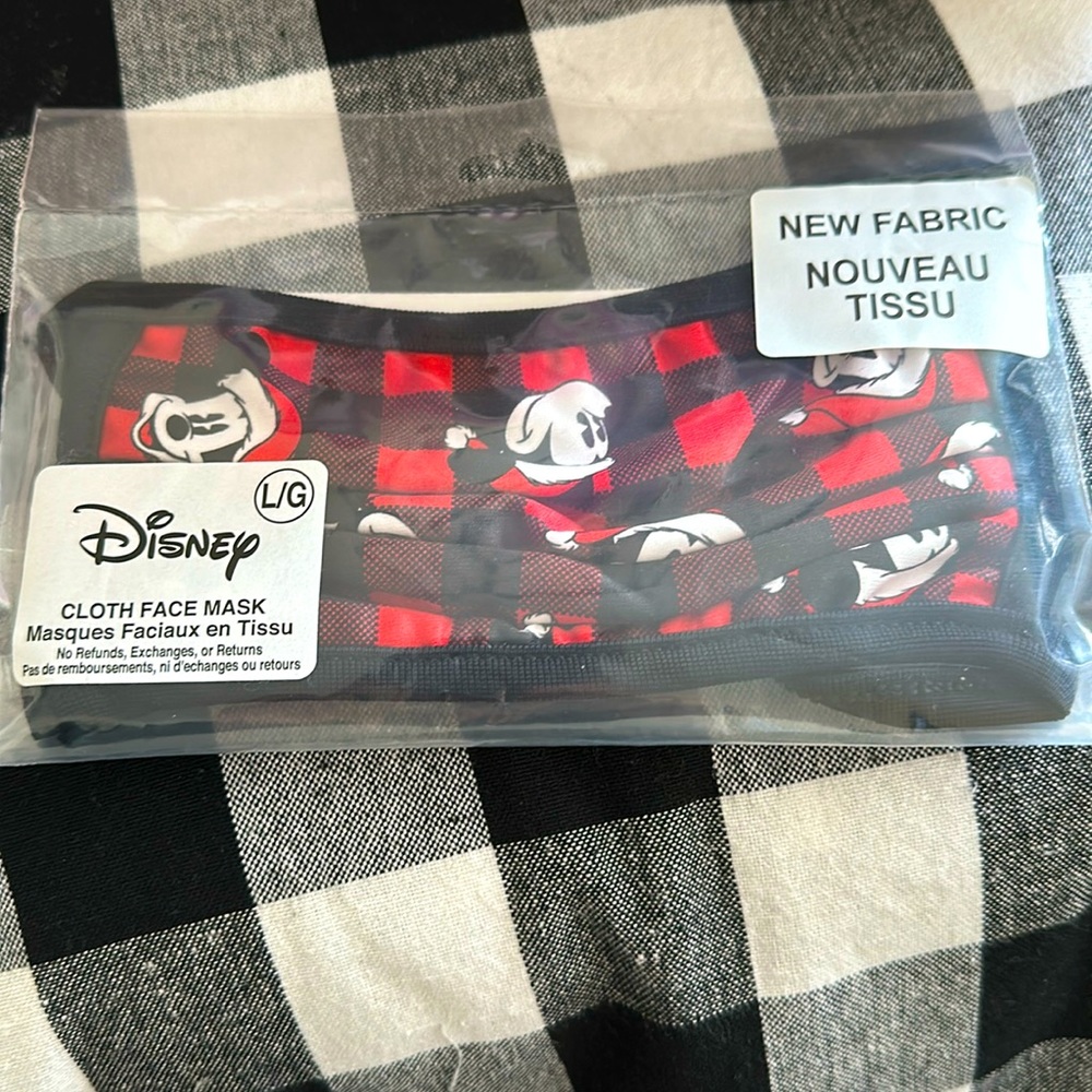 Disney Christmas Holiday Face Mask Mickey Buffalo Plaid Large